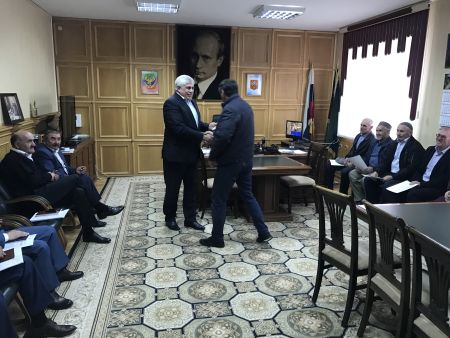 Афганцам из Левашинского района вручили жилищные сертификаты